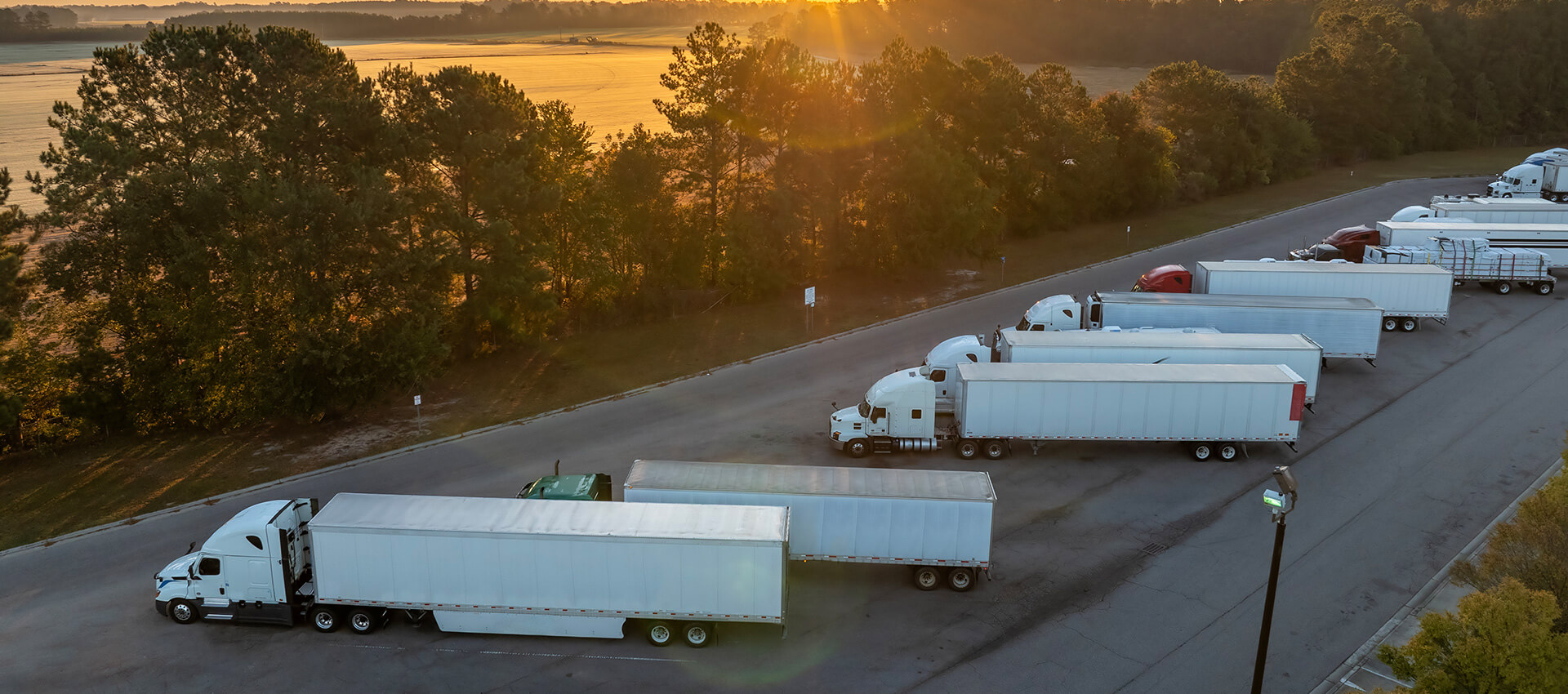 Finding the Right Trucking Company: Why Logisticize Stands Out in the Transportation Industry